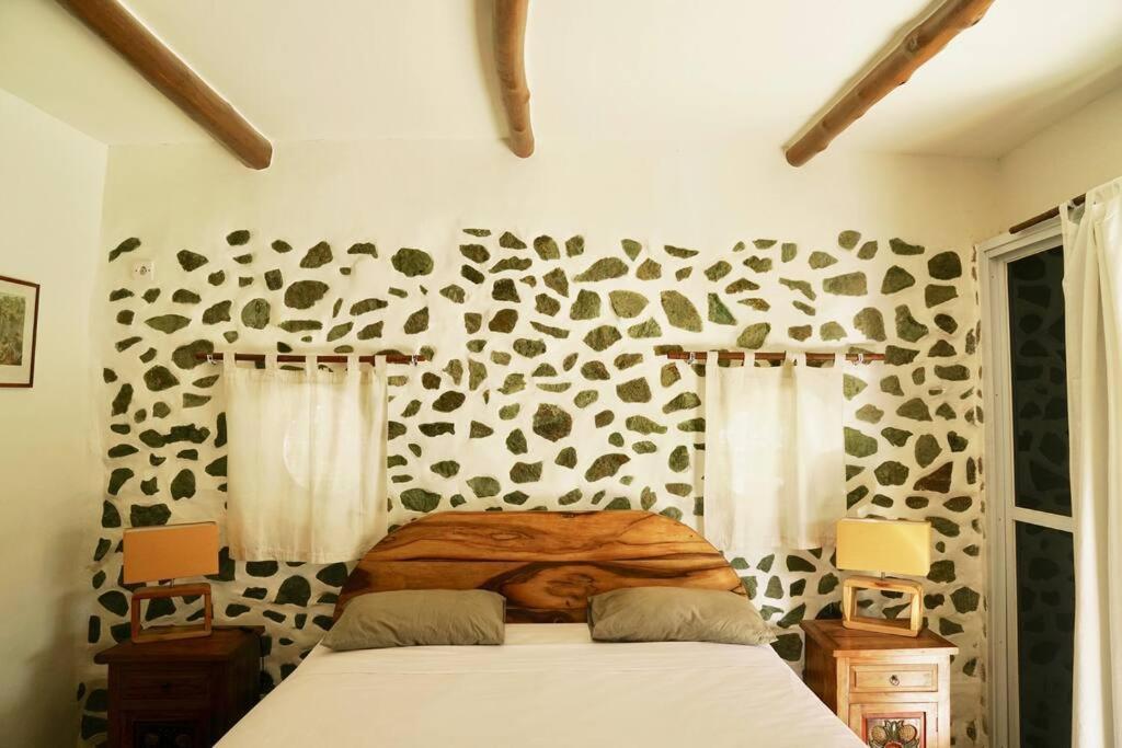Beach-Front Sumbawa Surf House Lemonga Esterno foto